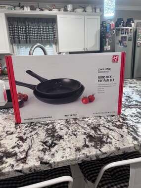 Zwilling Madura Plus Nonstick Fry Pan Set 9.5-inch and 11-inch